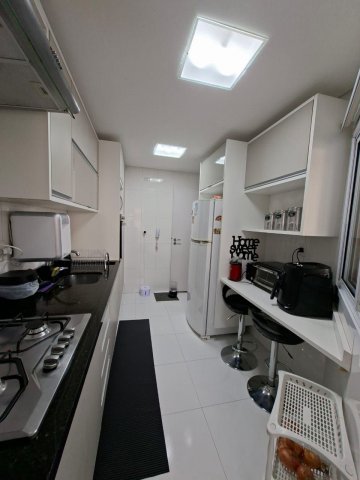 Apartamento com 3 dormit�rios localizado no bairro Campestre, em Santo Andr�.-