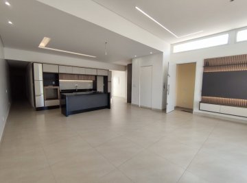 Casa Assobradada localizado no Bairro Santa Maria, em S�o Caetano Do Sul.