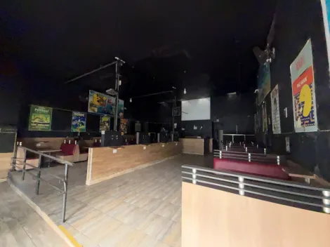 Sal�o Comercial localizada no Bairro Santa Paula, em S�o Caetano Do Sul.