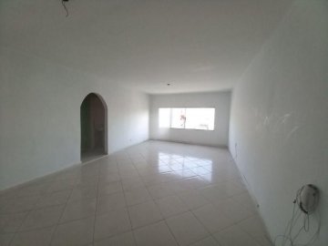 Pr�dio Comercial localizada no Bairro Santo Ant�nio, em S�o Caetano Do Sul.