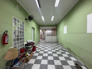 Casa Comercial � Venda com - Bairro Santo Ant�nio | Pr�x. Av. Goi�s