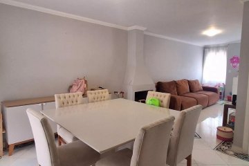 Sobrado com 3 dormit�rios localizado no Bairro Jardim S�o Caetano, em S�o Caetano Do Sul.
