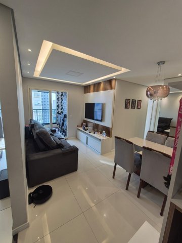 Apartamento com 2 dormit�rios localizado no bairro Campestre, em Santo Andr�.