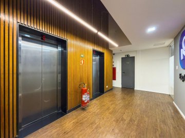 Cobertura comercial localizado no Bairro Campestre, em Santo Andr�.-