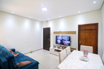 Casa com 2 dormit�rios localizado no Bairro Santo Ant�nio, em S�o Caetano Do Sul.
