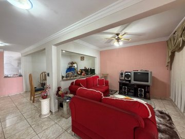 Casa com 2 dormit�rios localizado no Bairro Mau�, em S�o Caetano Do Sul.