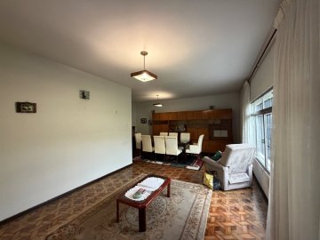 Casa com 3 dormit�rios localizado no Bairro Santa Paula, em S�o Caetano Do Sul.
