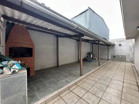 Casa com 3 dormit�rios localizado no bairro , em S�o Caetano do Sul.