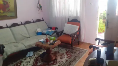 Casa com 2 dormit�rios localizado no bairro Cer�mica, em S�o Caetano do Sul.