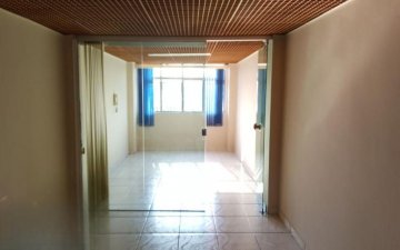 Sala comercial localizada no Bairro Centro, em S�o Caetano Do Sul.