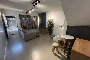 Sobrado com 2 dormit�rios localizado no Bairro Santa Paula, em S�o Caetano Do Sul.