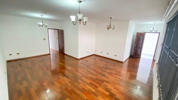 Sobrado com 3 dormit�rios localizado no Bairro Campestre, em Santo Andr�.