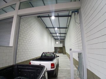 Sal�o Comercial localizada no Bairro Barcelona, em S�o Caetano Do Sul.