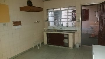 Sobrado com 2 dormit�rios localizado no Bairro Centro, em Diadema.