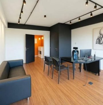Sala comercial localizada no Bairro Cer�mica, em S�o Caetano Do Sul.