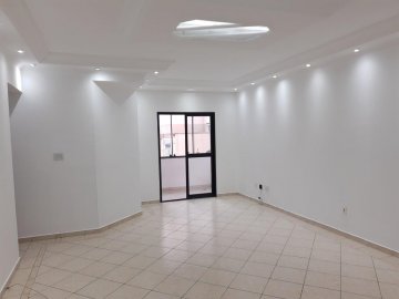 Apartamento tipo T�rreo com 3 dormit�rios localizado no Bairro Santa Maria, em S�o Caetano Do Sul.
