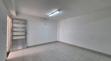 Casa com 4 dormit�rios localizado no Bairro Utinga, em Santo Andr�.
