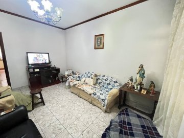 Casa com 2 dormit�rios localizado no Bairro Santo Ant�nio, em S�o Caetano Do Sul.