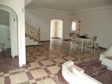 Sobrado com 4 dormit�rios localizado no Bairro Jardim S�o Caetano, em S�o Caetano Do Sul.