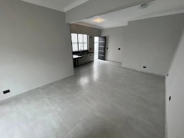 Casa com 2 dormit�rios localizado no Bairro Nova Gerty, em S�o Caetano Do Sul.