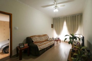 Casa com 2 dormit�rios localizado no Bairro Cer�mica, em S�o Caetano Do Sul.