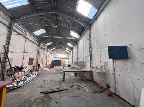 Galp�o Comercial localizado no Bairro Cer�mica, em S�o Caetano Do Sul.