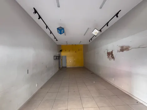 Sal�o Comercial localizado no Bairro Santo Ant�nio, em S�o Caetano Do Sul.