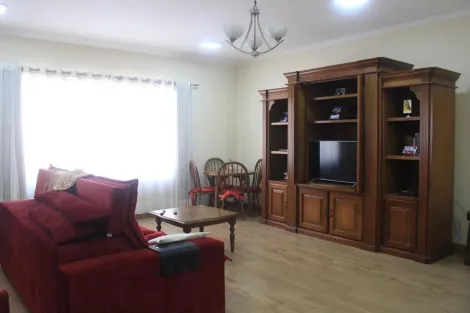 Sobrado com 3 dormit�rios localizado no Bairro Osvaldo Cruz, em S�o Caetano Do Sul.