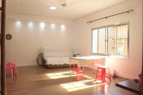 Casa com 4 dormit�rios localizado no Bairro Prosperidade, em S�o Caetano Do Sul.