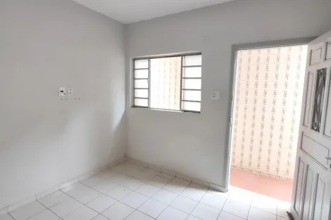 Casa com 2 dormit�rios localizado no Bairro Ol�mpico, em S�o Caetano Do Sul.