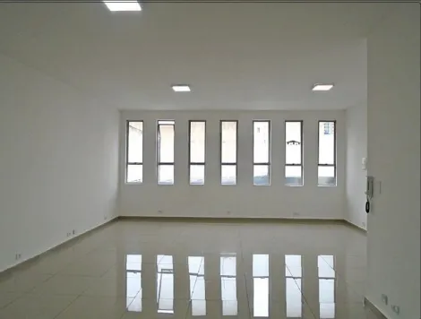 Sala comercial localizada no Bairro Centro, em S�o Caetano Do Sul.
