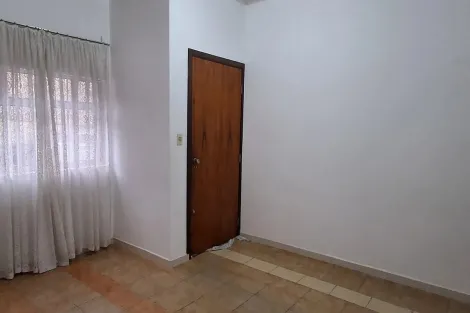 Sobrado com 3 dormit�rios localizado no Bairro Santo Ant�nio, em S�o Caetano Do Sul.