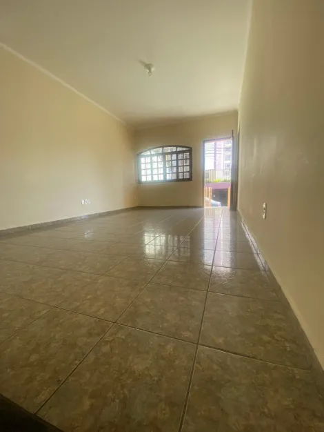 Casa Comercial localizado no Bairro Santa Paula, em S�o Caetano Do Sul.