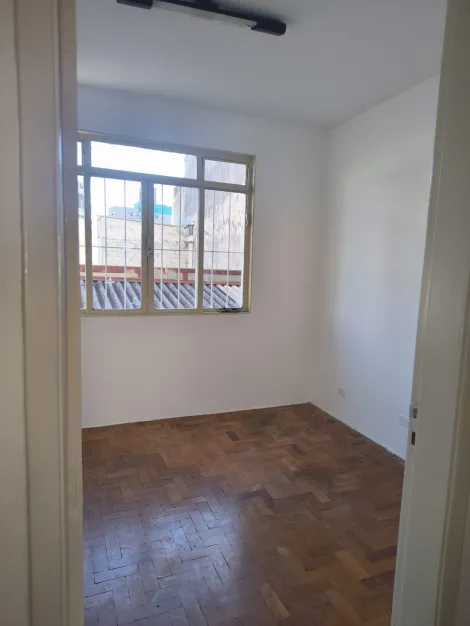 Sala comercial localizada no Bairro Centro, em S�o Caetano Do Sul.