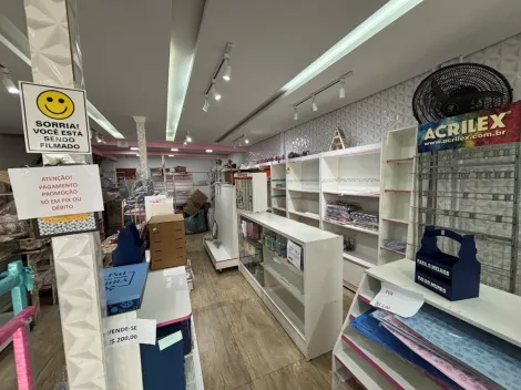 Sal�o Comercial localizado no Bairro Centro, em S�o Caetano Do Sul.