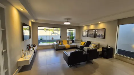 Casa com 3 dormit�rios localizado no Bairro Jardim S�o Caetano, em S�o Caetano Do Sul.