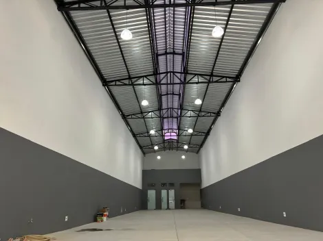 Galp�o Comercial localizado no Bairro Ol�mpico, em S�o Caetano Do Sul.