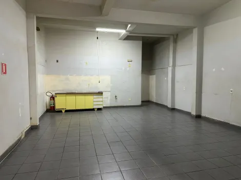 Sal�o Comercial localizado no Bairro Osvaldo Cruz, em S�o Caetano Do Sul.