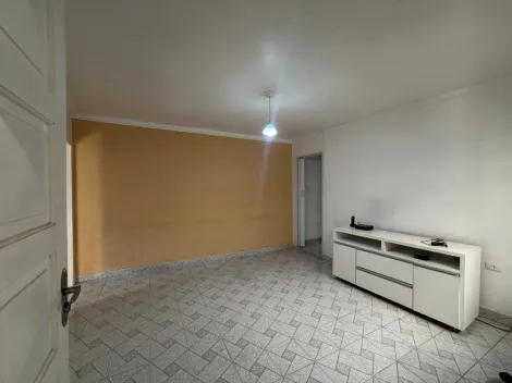 Casa com 2 dormit�rios localizado no Bairro Ol�mpico, em S�o Caetano Do Sul.