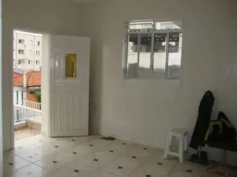 Casa com 2 dormit�rios localizado no Bairro Cer�mica, em S�o Caetano Do Sul.