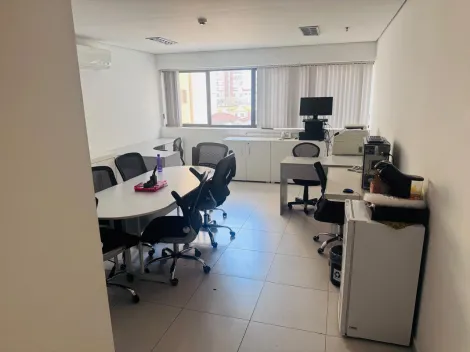 Sala comercial localizada no Bairro Santo Ant�nio, em S�o Caetano Do Sul.