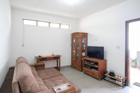 Casa Comercial localizado no Bairro Osvaldo Cruz, em S�o Caetano Do Sul.