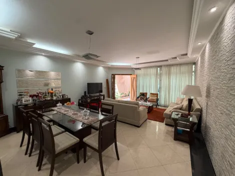 Casa com 2 su�tes localizado no Bairro Osvaldo Cruz, em S�o Caetano Do Sul.
