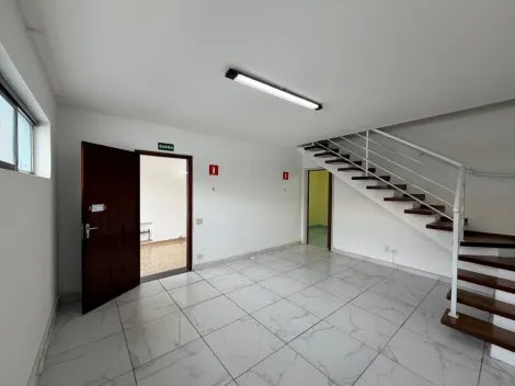 Sobrado Comercial localizado no Bairro Osvaldo Cruz, em S�o Caetano Do Sul.