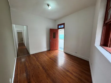 Casa com 2 dormit�rios localizado no Bairro Santa Paula, em S�o Caetano Do Sul.-