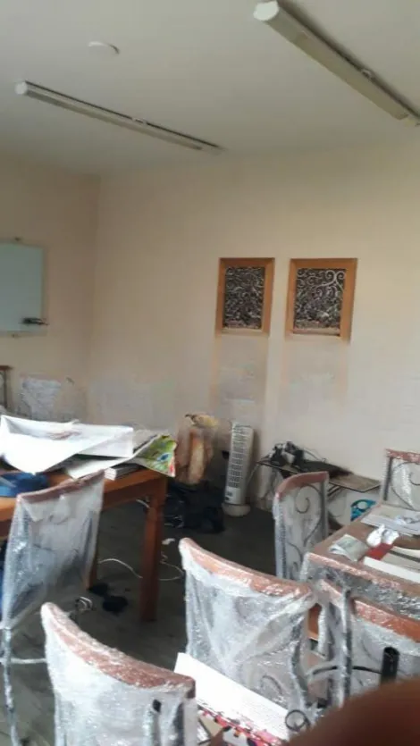 Pr�dio Comercial localizado no Bairro Cer�mica, em S�o Caetano Do Sul.