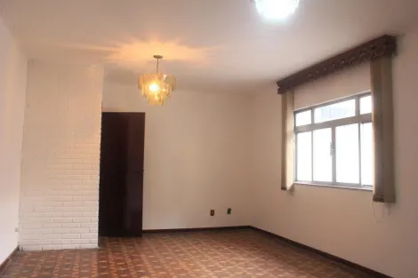 Casa com 3 dormit�rios localizado no Bairro Santa Paula, em S�o Caetano Do Sul.