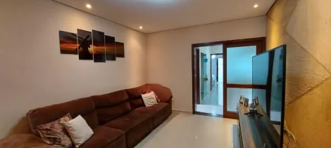 Sobrado com 3 su�tes localizado no Bairro Ol�mpico, em S�o Caetano Do Sul.