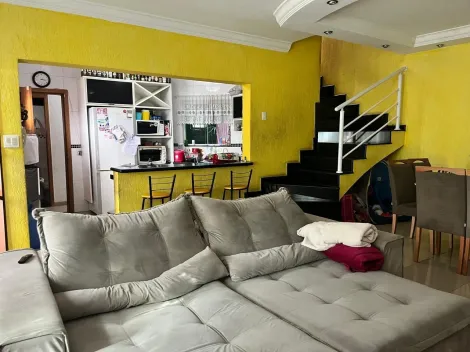 Sobrado com 3 dormit�rios localizado no Bairro Santa Maria, em S�o Caetano Do Sul.