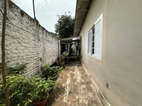 Casa com mais casas localizado no bairro Cer�mica, em S�o Caetano do Sul.